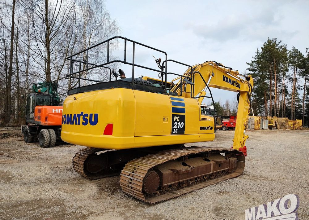 Komatsu PC210 LC-10 - حفار زحاف: صورة 5 Komatsu PC210 LC-10 - حفار زحاف: صورة 5