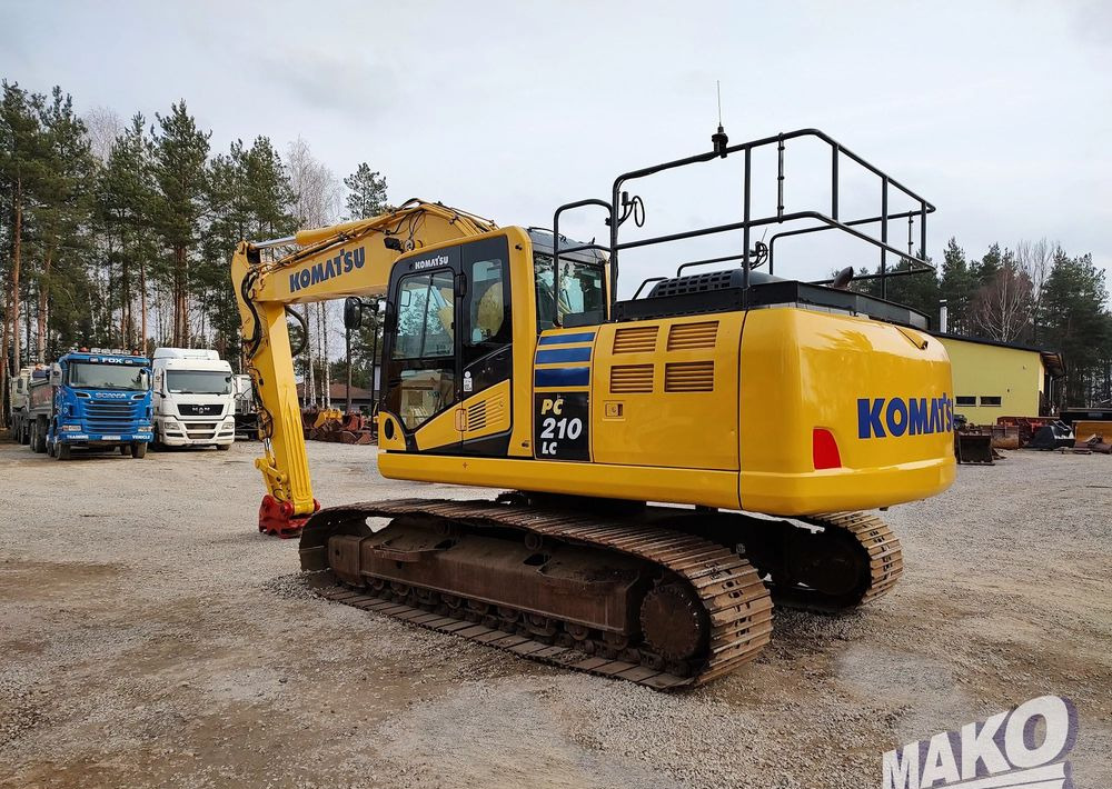Komatsu PC210 LC-10 - حفار زحاف: صورة 4 Komatsu PC210 LC-10 - حفار زحاف: صورة 4