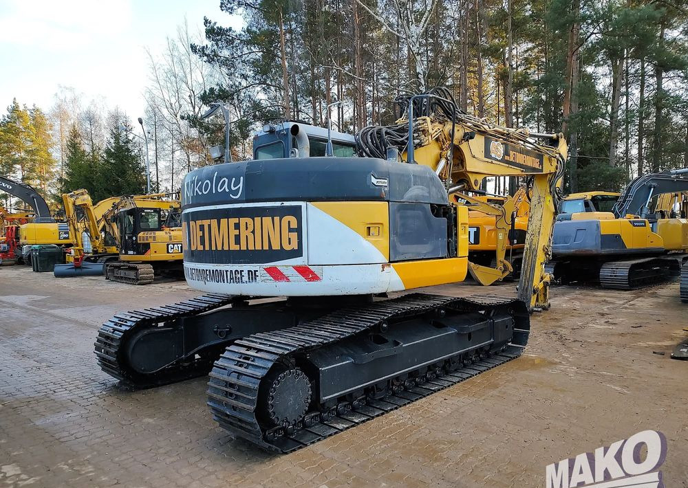 Komatsu PC228USLC-3 - حفار زحاف: صورة 4 Komatsu PC228USLC-3 - حفار زحاف: صورة 4