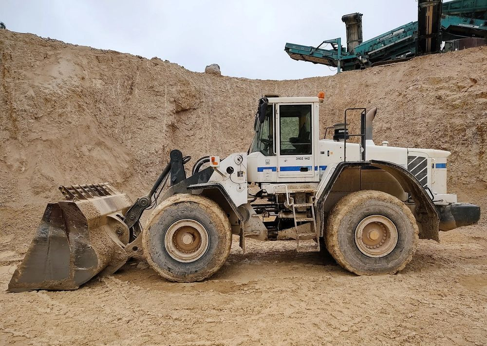 Volvo L180E - اللودر بعجل: صورة 2 Volvo L180E - اللودر بعجل: صورة 2