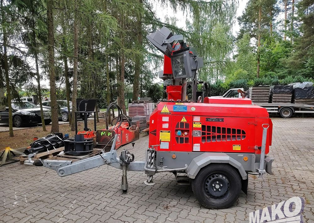 Wieża oświetleniowa Generac Superlight VT1 - برج الإنارة: صورة 2 Wieża oświetleniowa Generac Superlight VT1 - برج الإنارة: صورة 2