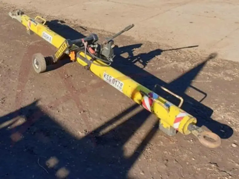 FLADUNG FSST DASH 8 - معدات الدعم الأرضي: صورة 5 FLADUNG FSST DASH 8 - معدات الدعم الأرضي: صورة 5