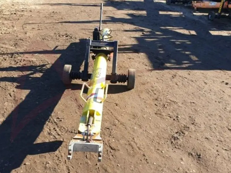 FLADUNG FSST DASH 8 - معدات الدعم الأرضي: صورة 4 FLADUNG FSST DASH 8 - معدات الدعم الأرضي: صورة 4