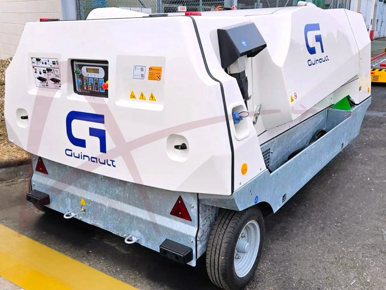 GUINAULT GA180V51D2000 - وحدة الطاقة الأرضية للطائرات: صورة 1 GUINAULT GA180V51D2000 - وحدة الطاقة الأرضية للطائرات: صورة 1