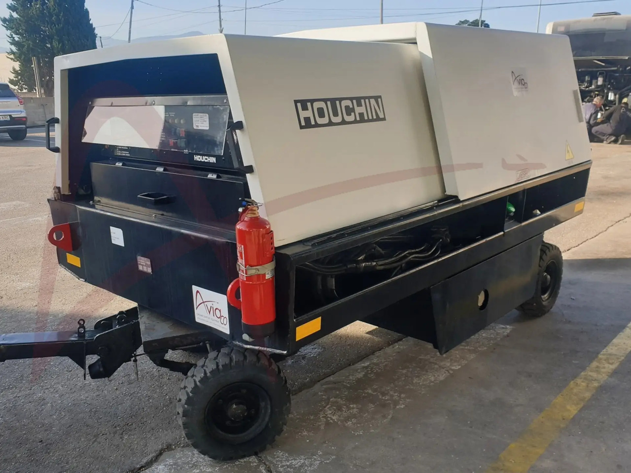 HOUCHIN D690 SV - وحدة الطاقة الأرضية للطائرات: صورة 5 HOUCHIN D690 SV - وحدة الطاقة الأرضية للطائرات: صورة 5