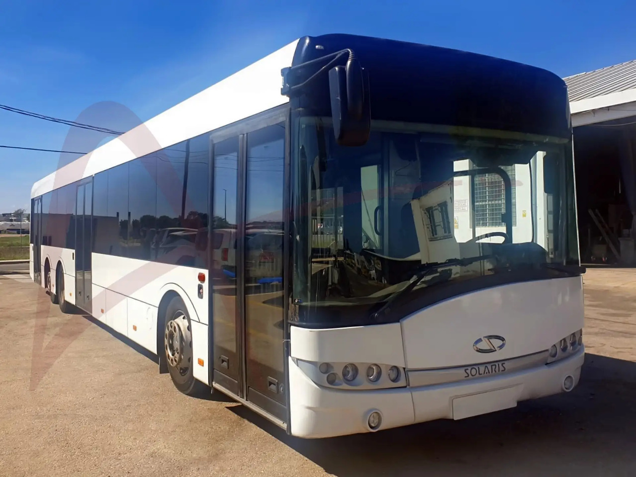 SOLARIS URBINO 15 - حافلة المطار: صورة 1 SOLARIS URBINO 15 - حافلة المطار: صورة 1