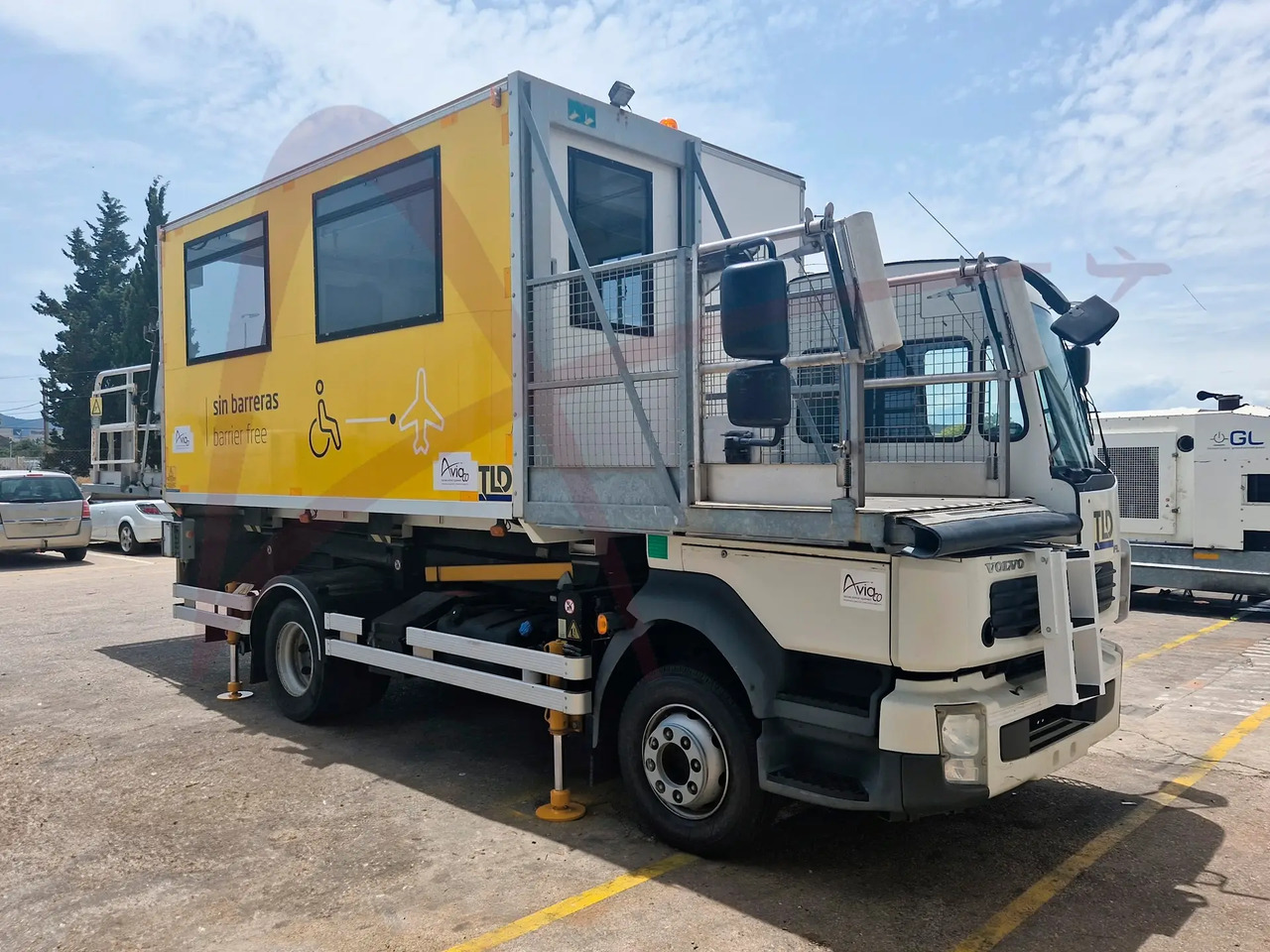 TLD CHTP PM-5.9 - Ambulift: صورة 1 TLD CHTP PM-5.9 - Ambulift: صورة 1