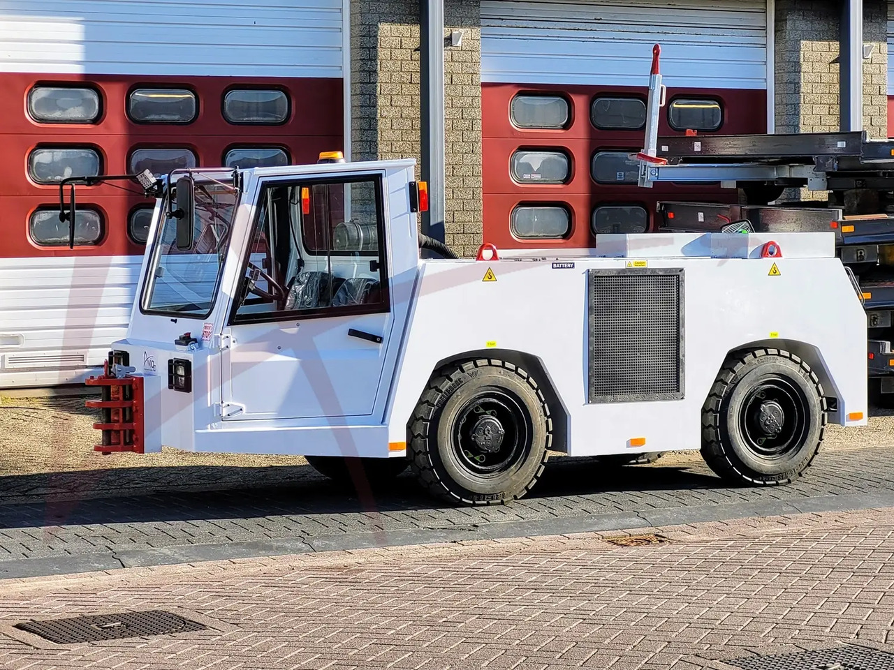 TLD TMX-100 - جرارات الطائرات: صورة 1 TLD TMX-100 - جرارات الطائرات: صورة 1