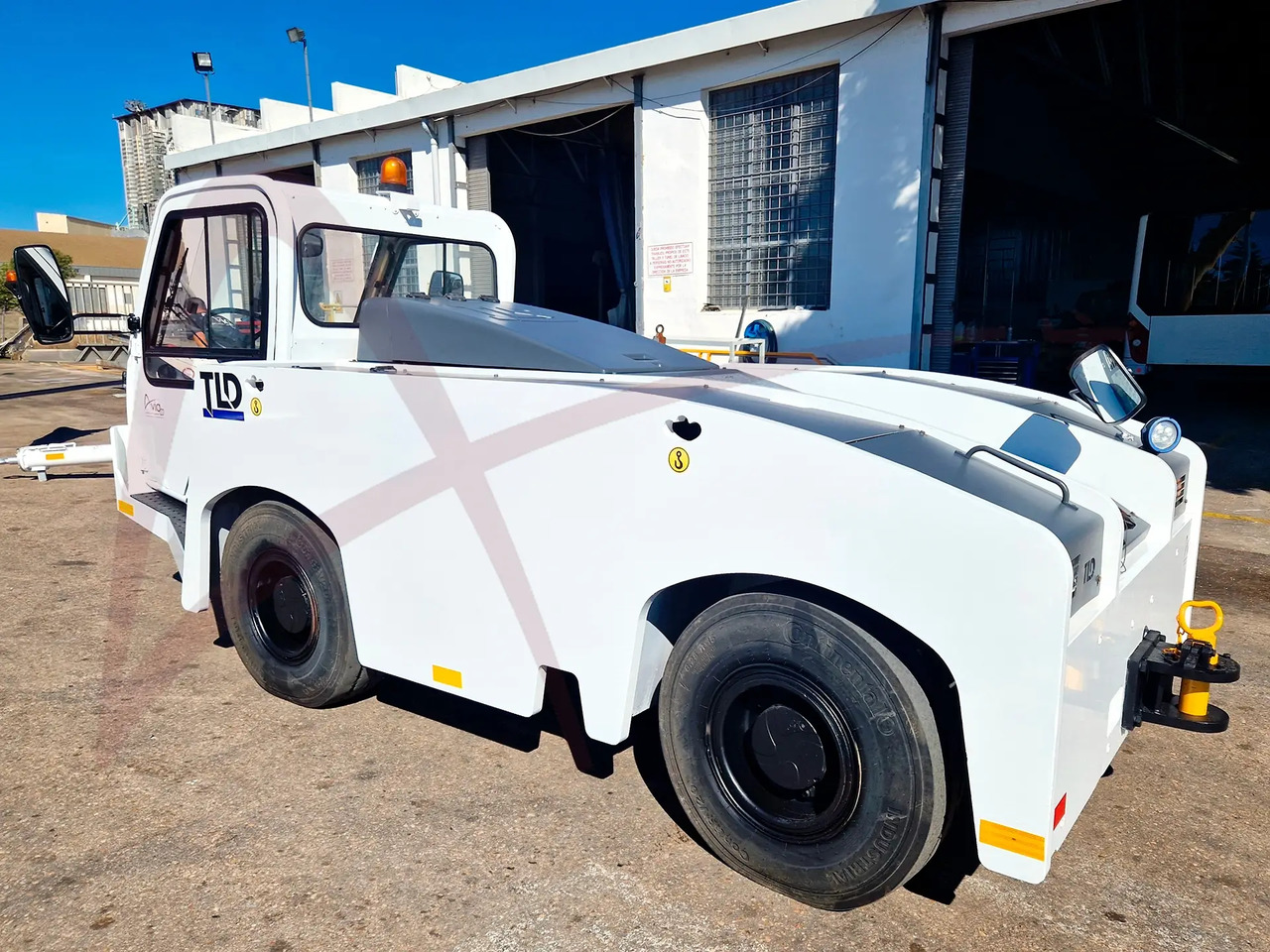 TLD TMX-150/15 - جرارات الطائرات: صورة 2 TLD TMX-150/15 - جرارات الطائرات: صورة 2