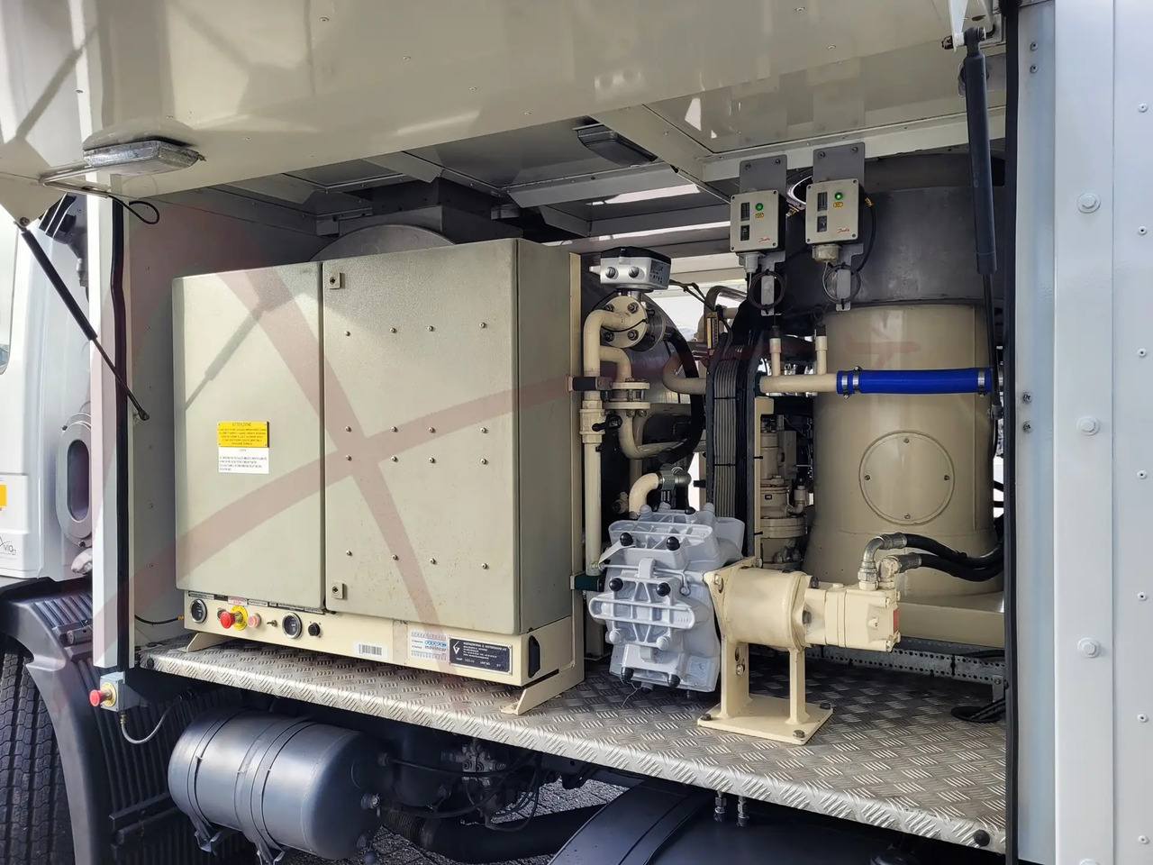 VESTERGAARD ELEPHANT MY - ماكينة إزالة الجليد عن الطائرات: صورة 4 VESTERGAARD ELEPHANT MY - ماكينة إزالة الجليد عن الطائرات: صورة 4