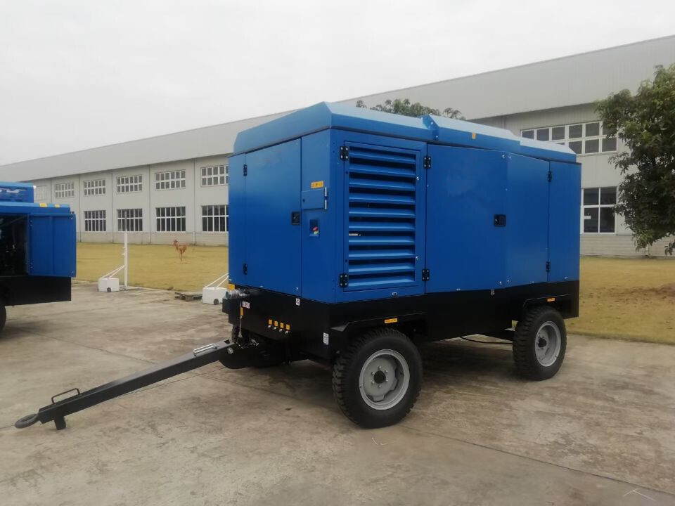 Liutech 400-30 1412CFM 30Bar Portable Screw Diesel - الضاغط: صورة 1 Liutech 400-30 1412CFM 30Bar Portable Screw Diesel - الضاغط: صورة 1