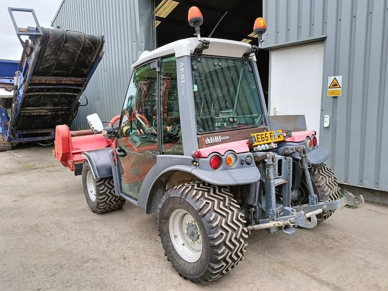 Aebi tt280 TT280 maaier mower airco werktuigdrager CE - المقطورة الزراعية: صورة 4 Aebi tt280 TT280 maaier mower airco werktuigdrager CE - المقطورة الزراعية: صورة 4