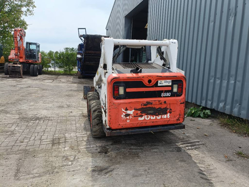 Bobcat s590 schranklader skid steer loader bucket, forks - شيول صغير: صورة 3 Bobcat s590 schranklader skid steer loader bucket, forks - شيول صغير: صورة 3