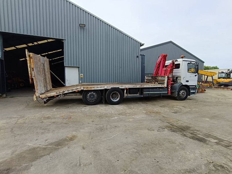 Mercedes-Benz actros truck with hydraulic winch, crane and ramps - شاحنة كرين: صورة 4 Mercedes-Benz actros truck with hydraulic winch, crane and ramps - شاحنة كرين: صورة 4