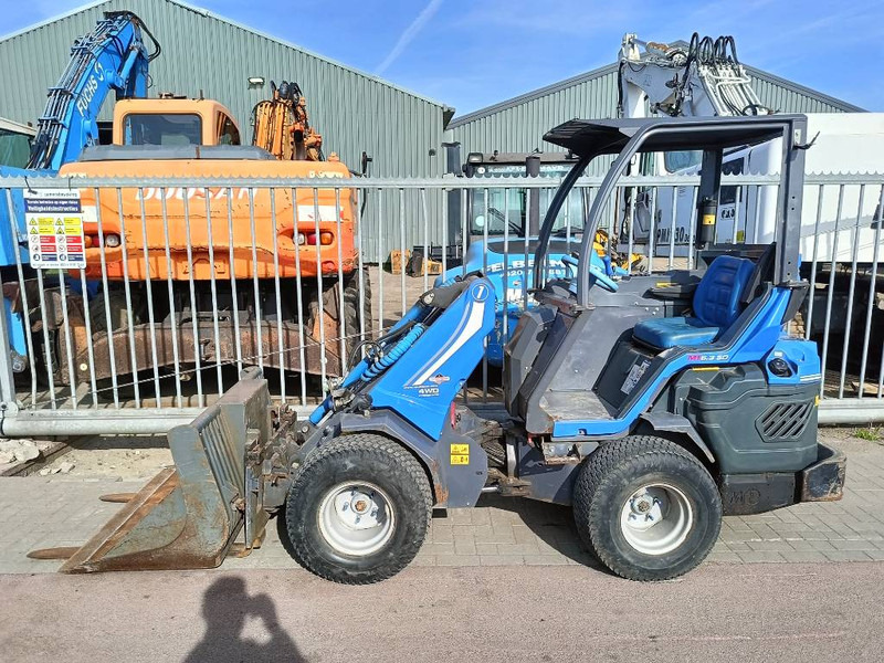 MultiOne 6.3 SD minishovel loader lader 4x4 uitschuifmast - اللودر بعجل: صورة 1 MultiOne 6.3 SD minishovel loader lader 4x4 uitschuifmast - اللودر بعجل: صورة 1
