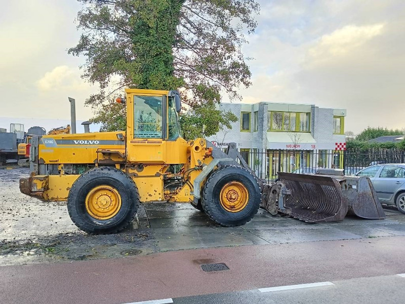 Volvo L 70 C shovel wiellader loader shovel + 3 bakken - اللودر بعجل: صورة 5 Volvo L 70 C shovel wiellader loader shovel + 3 bakken - اللودر بعجل: صورة 5