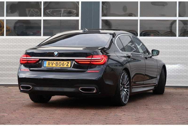 BMW 7 Serie 740Ld xDrive High Executive M-PAKKET/ MASSAGE/ PANO/ DEALER OND/ VOL! - سيدان: صورة 4 BMW 7 Serie 740Ld xDrive High Executive M-PAKKET/ MASSAGE/ PANO/ DEALER OND/ VOL! - سيدان: صورة 4