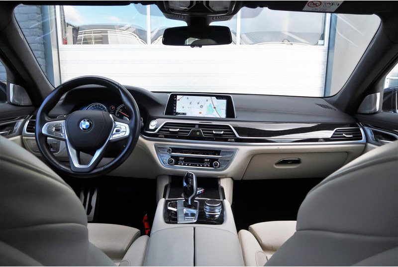 BMW 7 Serie 740Ld xDrive High Executive M-PAKKET/ MASSAGE/ PANO/ DEALER OND/ VOL! - سيدان: صورة 2 BMW 7 Serie 740Ld xDrive High Executive M-PAKKET/ MASSAGE/ PANO/ DEALER OND/ VOL! - سيدان: صورة 2
