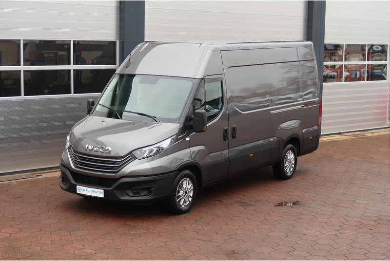 Iveco Daily 35S18HV 3.0 L2H2 BPM VRIJ/ AUT/ 2X SCHUIFDEUR/ CAMERA/ LED/ CRUISE/ CLIMA/ NAVI/ - فان: صورة 4 Iveco Daily 35S18HV 3.0 L2H2 BPM VRIJ/ AUT/ 2X SCHUIFDEUR/ CAMERA/ LED/ CRUISE/ CLIMA/ NAVI/ - فان: صورة 4