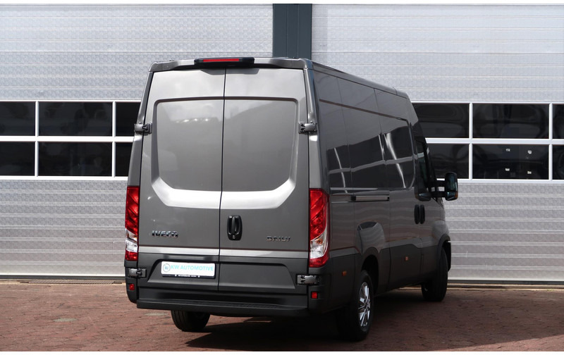 Iveco Daily 35S18HV 3.0 L2H2 BPM VRIJ/ AUT/ LED/ CAMERA/ NAVI/ CLIMA - فان: صورة 4 Iveco Daily 35S18HV 3.0 L2H2 BPM VRIJ/ AUT/ LED/ CAMERA/ NAVI/ CLIMA - فان: صورة 4