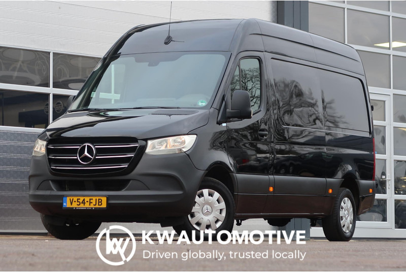 Mercedes-Benz Sprinter 317 CDI L2H2 AUT/ 3.5T/ CAMERA/ MBUX/ CRUISE/ AIRCO - فان: صورة 1 Mercedes-Benz Sprinter 317 CDI L2H2 AUT/ 3.5T/ CAMERA/ MBUX/ CRUISE/ AIRCO - فان: صورة 1