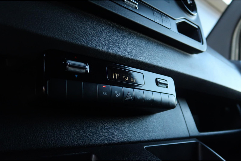 Mercedes-Benz Sprinter 519 3.0 CDI L2H2 V6 AUT/ CAMERA/ 2X DEUR/ 1EIG/ CRUISE/ CLIMA/ TREKHAAK - فان: صورة 4 Mercedes-Benz Sprinter 519 3.0 CDI L2H2 V6 AUT/ CAMERA/ 2X DEUR/ 1EIG/ CRUISE/ CLIMA/ TREKHAAK - فان: صورة 4