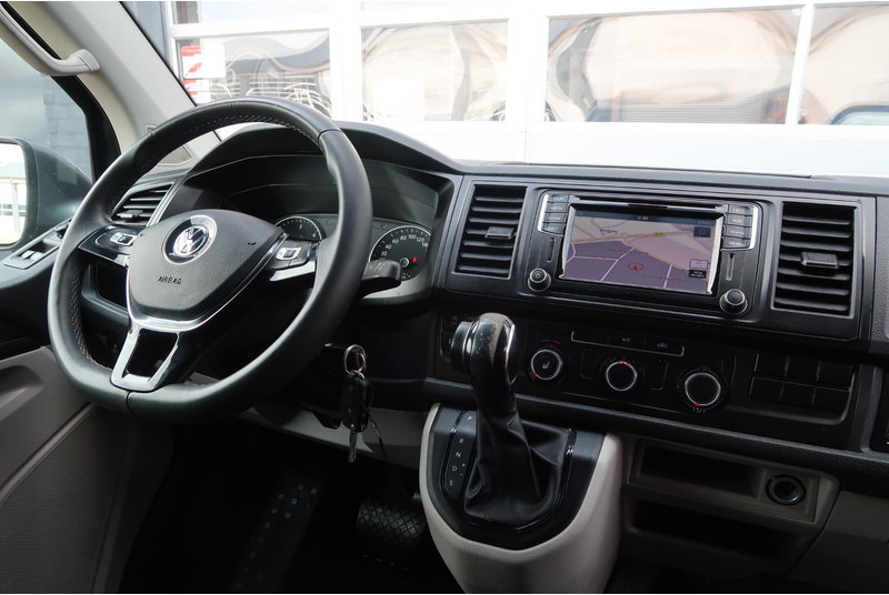 Volkswagen Transporter 2.0 TDI L2H1 Highline AUT/ NAVI/ CAMERA/ CRUISE/ AIRCO/ LEDER/ TREKHAAK - فان المدمجة: صورة 5 Volkswagen Transporter 2.0 TDI L2H1 Highline AUT/ NAVI/ CAMERA/ CRUISE/ AIRCO/ LEDER/ TREKHAAK - فان المدمجة: صورة 5