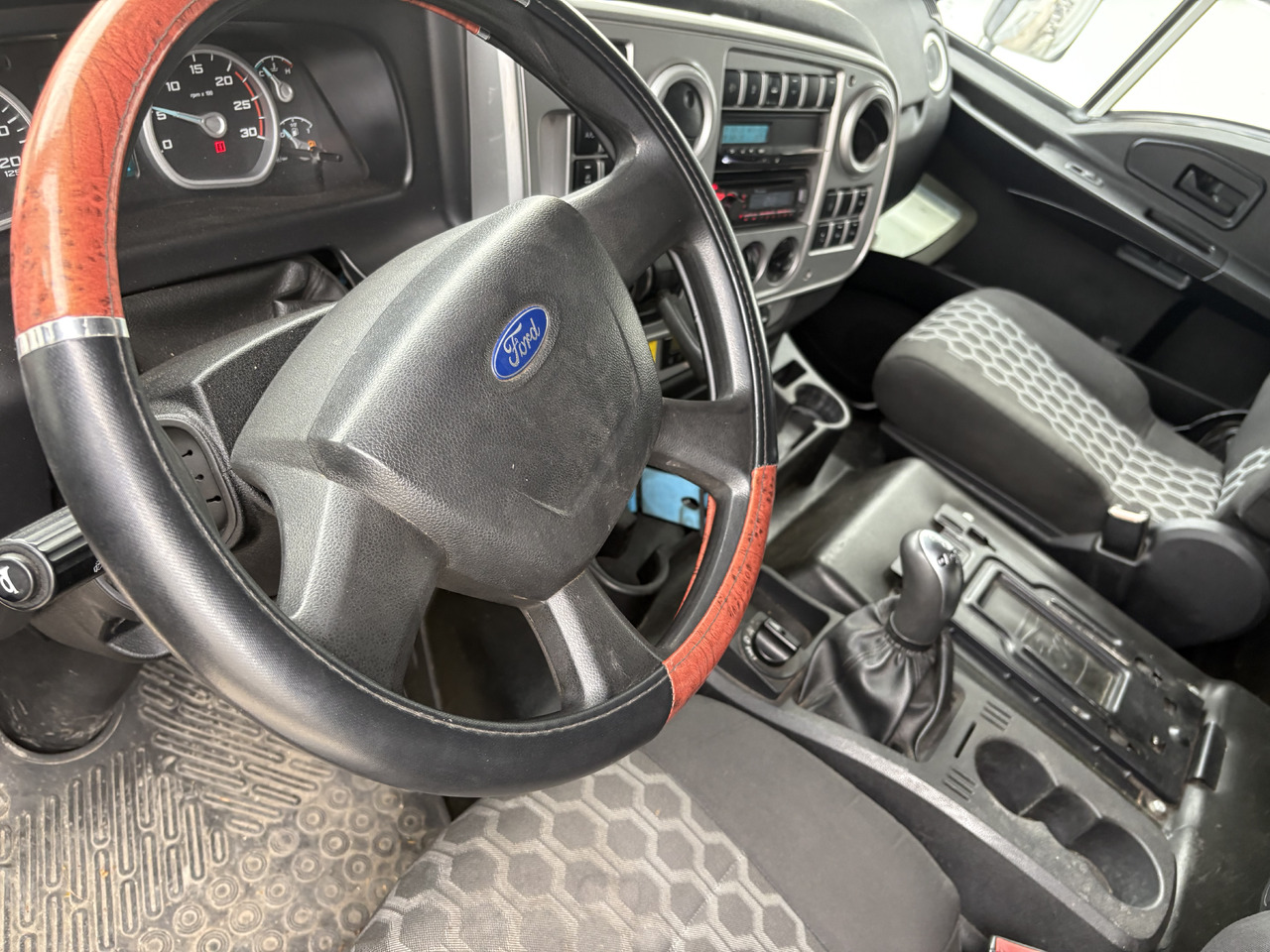 FORD 18.480 EURO6 automatic 4x2 300.000km 2unite - وحدة جر: صورة 5 FORD 18.480 EURO6 automatic 4x2 300.000km 2unite - وحدة جر: صورة 5
