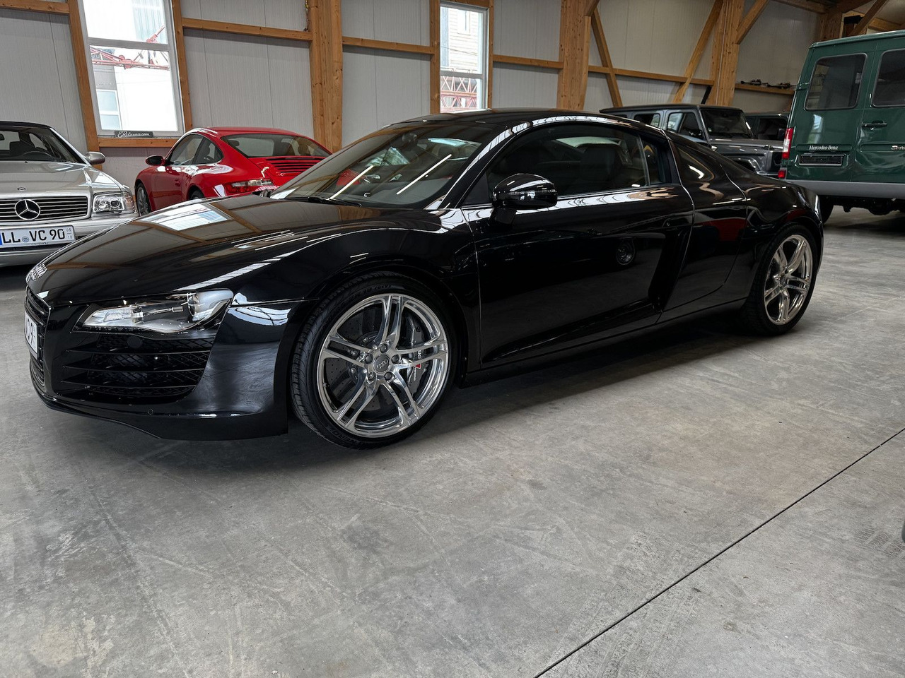Audi R8 4.2 FSI V8 quattro Coupé - سيارة: صورة 2 Audi R8 4.2 FSI V8 quattro Coupé - سيارة: صورة 2