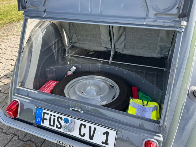 CITROEN 2 CV Ente 1959 Note 1 makellos... - سيارة: صورة 3 CITROEN 2 CV Ente 1959 Note 1 makellos... - سيارة: صورة 3