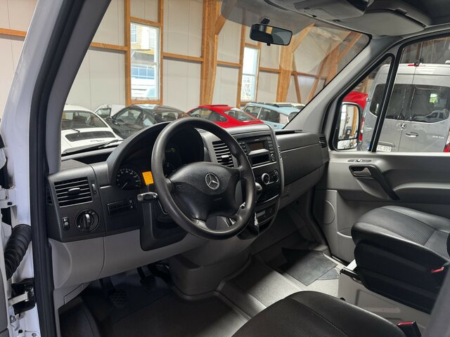 MERCEDES-BENZ Sprinter 316 CDI Doka 4x4 Allrad Plane - شاحنة ستارة جانبية, الشاحنات الصغيرة كابينة مزدوجة: صورة 5 MERCEDES-BENZ Sprinter 316 CDI Doka 4x4 Allrad Plane - شاحنة ستارة جانبية, الشاحنات الصغيرة كابينة مزدوجة: صورة 5