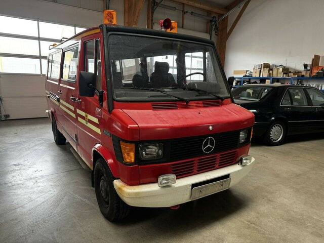 MERCEDES-BENZ T1 310 D Bremer Kombi Feuerwehr1. Hand... - حافلة صغيرة, ميكروباص: صورة 3 MERCEDES-BENZ T1 310 D Bremer Kombi Feuerwehr1. Hand... - حافلة صغيرة, ميكروباص: صورة 3