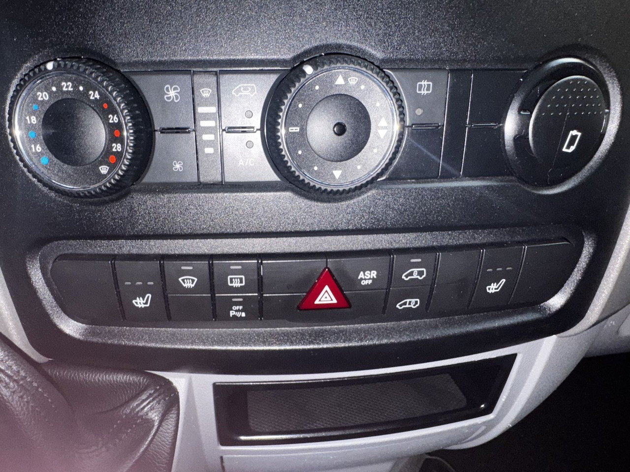 كرفان فان Mercedes-Benz Sprinter 319 CDI 4x4 3.0 V6 Untersetzung 1a!: صورة 29
