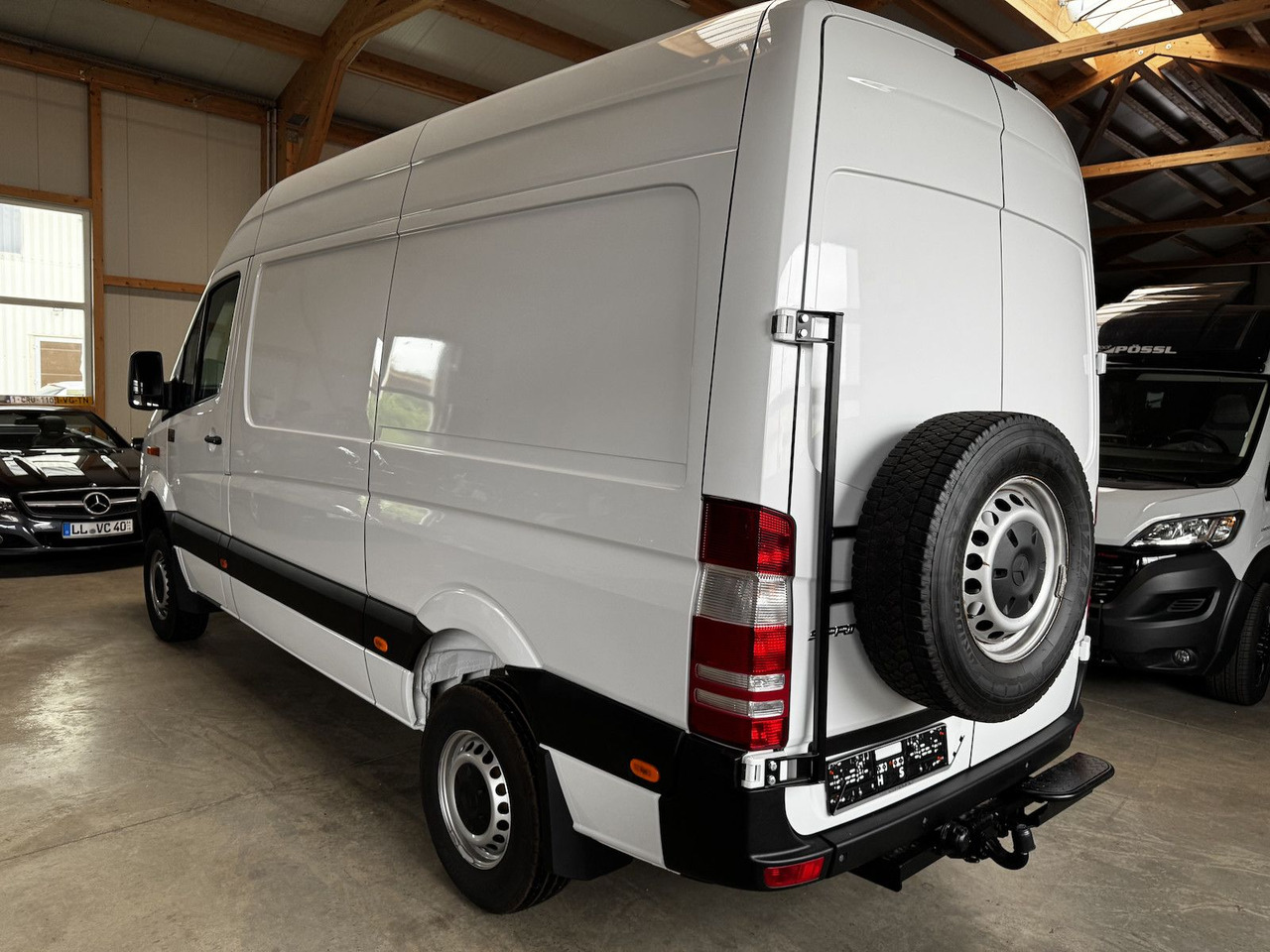Mercedes-Benz Sprinter 319 CDI 4x4 3.0 V6 Untersetzung 1a! - كرفان فان: صورة 1 Mercedes-Benz Sprinter 319 CDI 4x4 3.0 V6 Untersetzung 1a! - كرفان فان: صورة 1