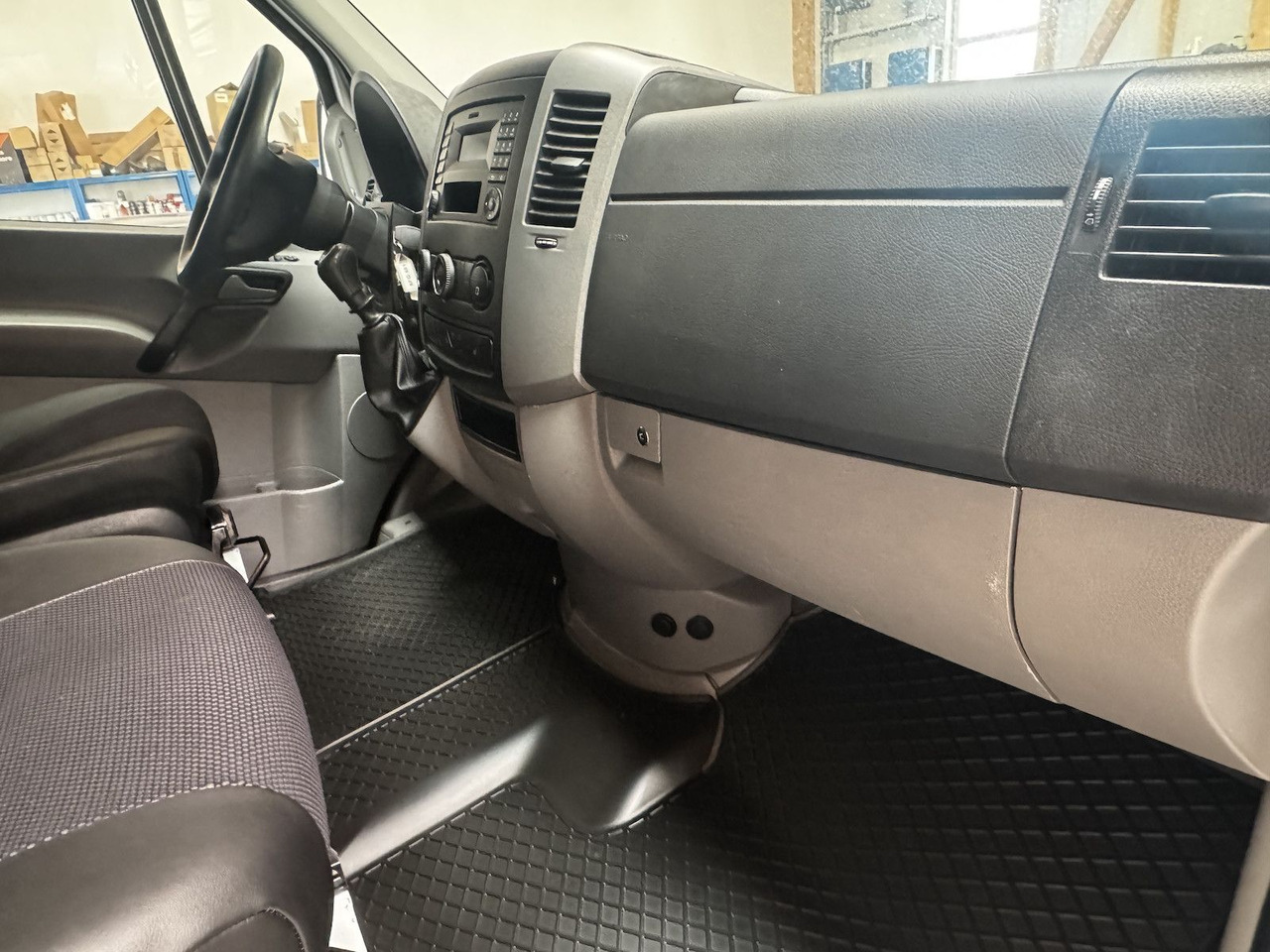 كرفان فان Mercedes-Benz Sprinter 319 CDI 4x4 3.0 V6 Untersetzung 1a!: صورة 25