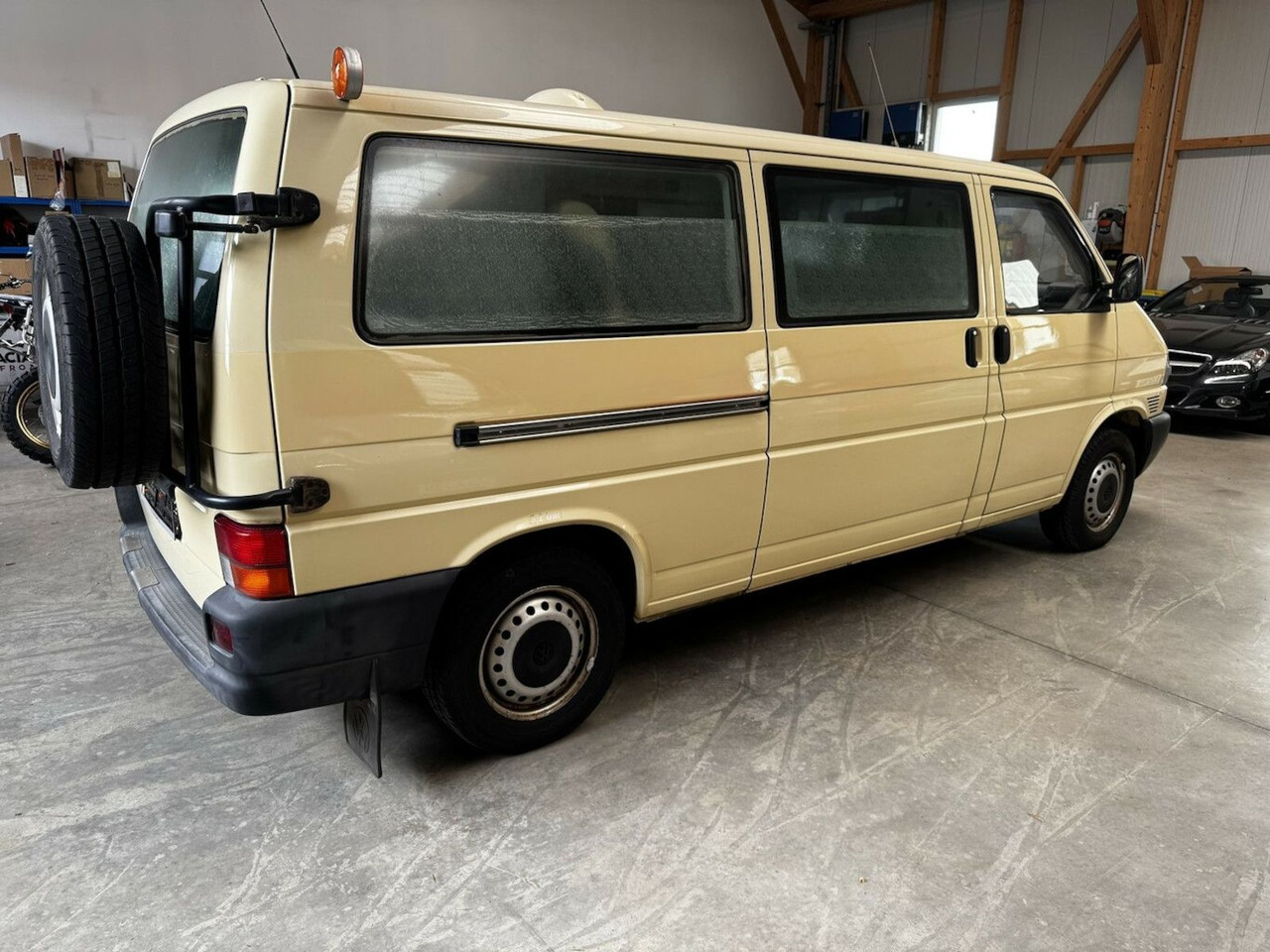Volkswagen T4 2.5 TDI Syncro 4x4 lang 1. Hand! - ميكروباص: صورة 5 Volkswagen T4 2.5 TDI Syncro 4x4 lang 1. Hand! - ميكروباص: صورة 5