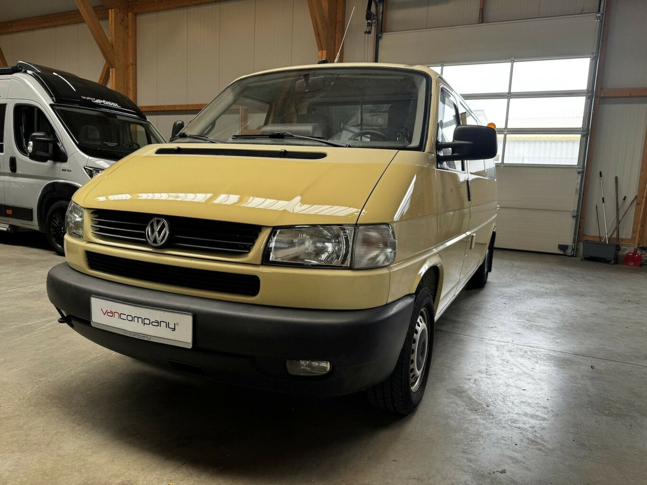 Volkswagen T4 2.5 TDI Syncro 4x4 lang 1. Hand! - ميكروباص: صورة 1 Volkswagen T4 2.5 TDI Syncro 4x4 lang 1. Hand! - ميكروباص: صورة 1
