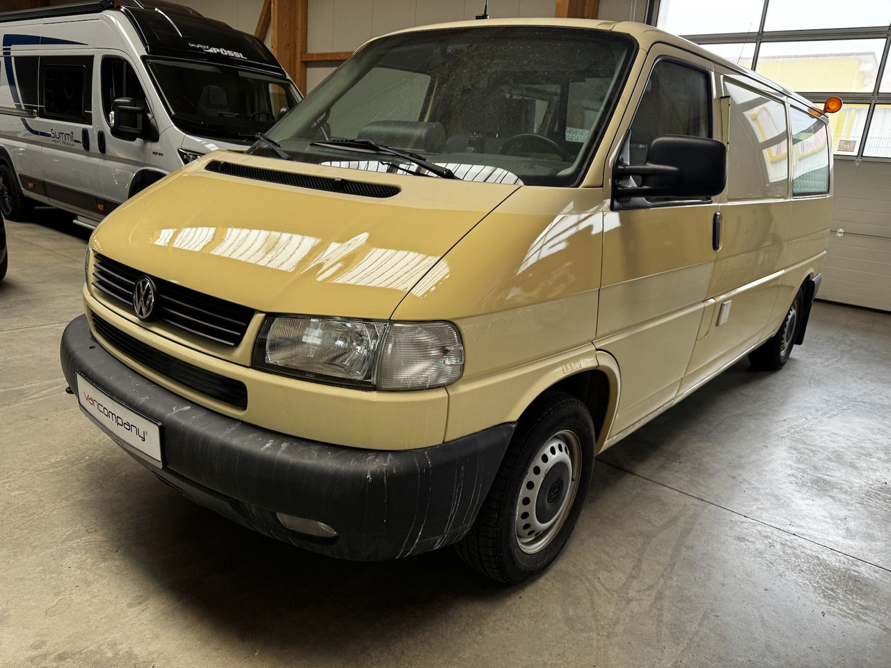 Volkswagen T4 2.5 TDI Syncro 4x4 lang 1. Hand! - فان: صورة 1 Volkswagen T4 2.5 TDI Syncro 4x4 lang 1. Hand! - فان: صورة 1