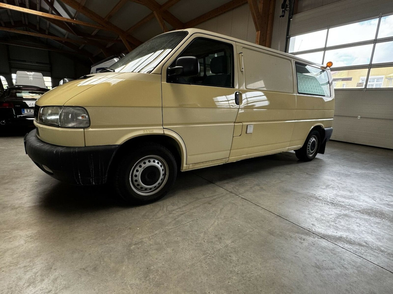 Volkswagen T4 2.5 TDI Syncro 4x4 lang 1. Hand! - فان: صورة 2 Volkswagen T4 2.5 TDI Syncro 4x4 lang 1. Hand! - فان: صورة 2