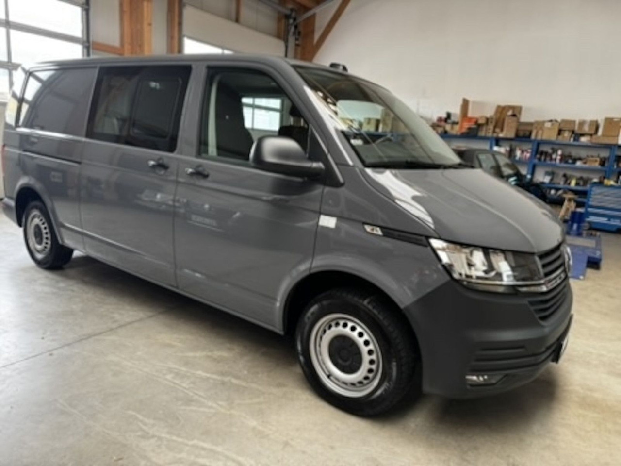 Volkswagen T6.1 lang 5-Sitzer 2.0 TDI 4Motion LKW - فان المدمجة: صورة 1 Volkswagen T6.1 lang 5-Sitzer 2.0 TDI 4Motion LKW - فان المدمجة: صورة 1