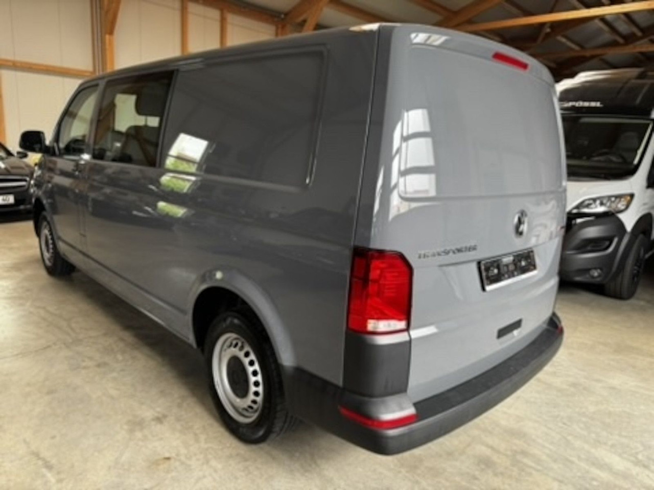 Volkswagen T6.1 lang 5-Sitzer 2.0 TDI 4Motion LKW - فان المدمجة: صورة 5 Volkswagen T6.1 lang 5-Sitzer 2.0 TDI 4Motion LKW - فان المدمجة: صورة 5