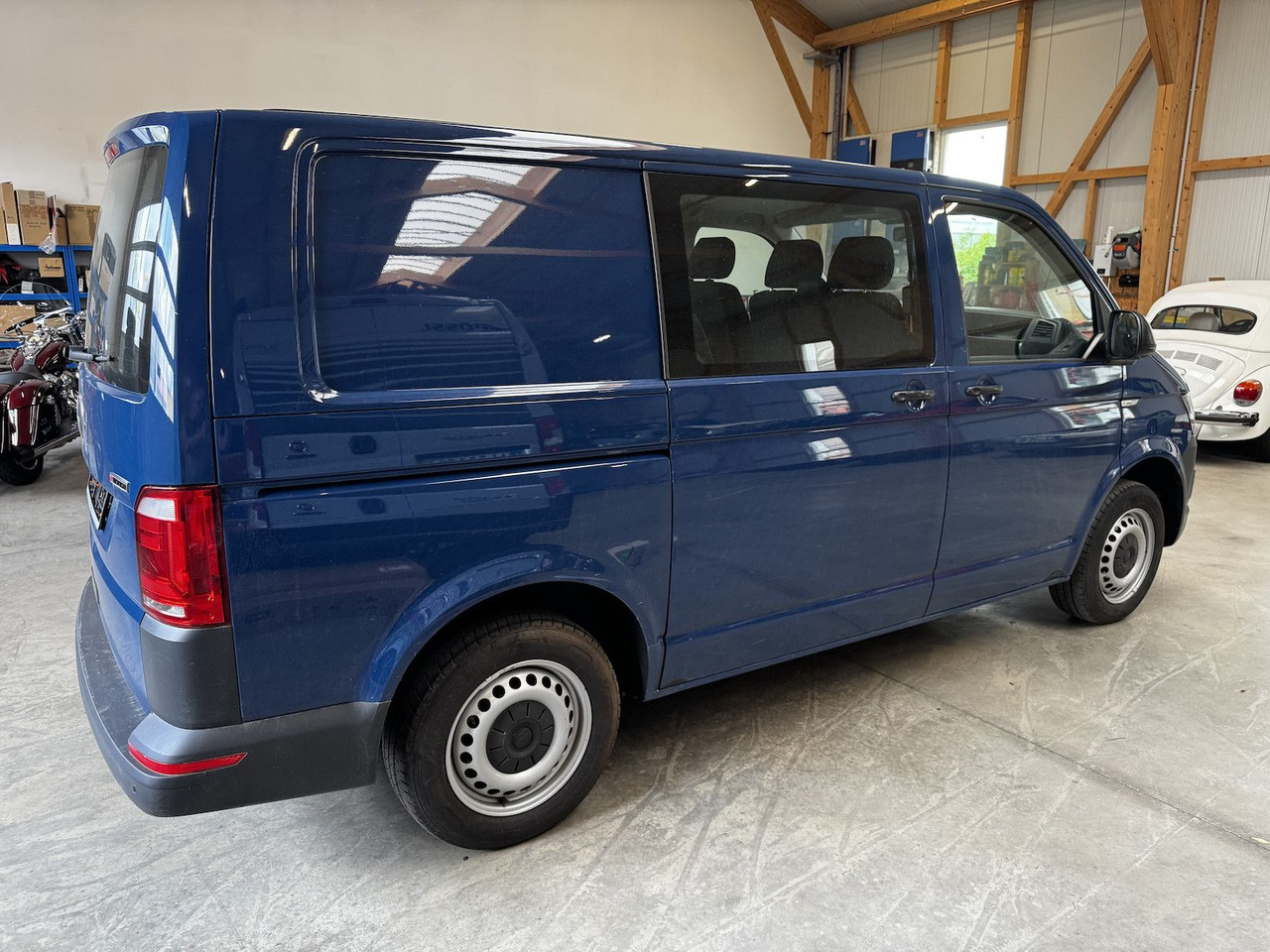 Volkswagen T6 2.0 TDI 4Motion Kasten 6-Sitzer - سيارة: صورة 5 Volkswagen T6 2.0 TDI 4Motion Kasten 6-Sitzer - سيارة: صورة 5