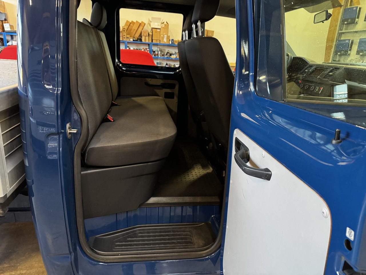 شاحنة مفتوحة Volkswagen T6 Doka Pritsche 2.0 TDI 4Motion 4x4 indienblau: صورة 16