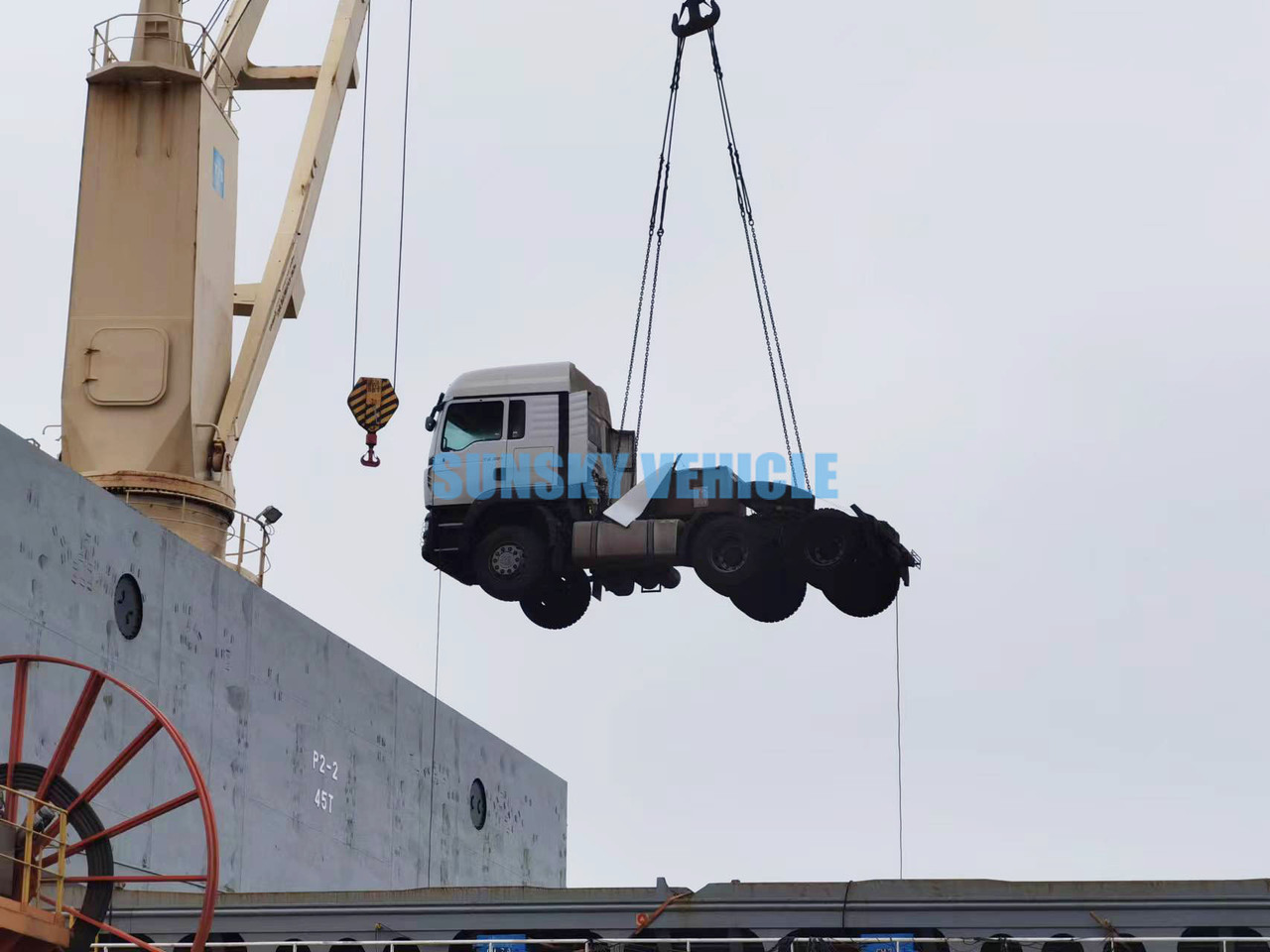 جديدة وحدة جر HOWO Brand New TX 6X4 400HP Tractor Head: صورة 7