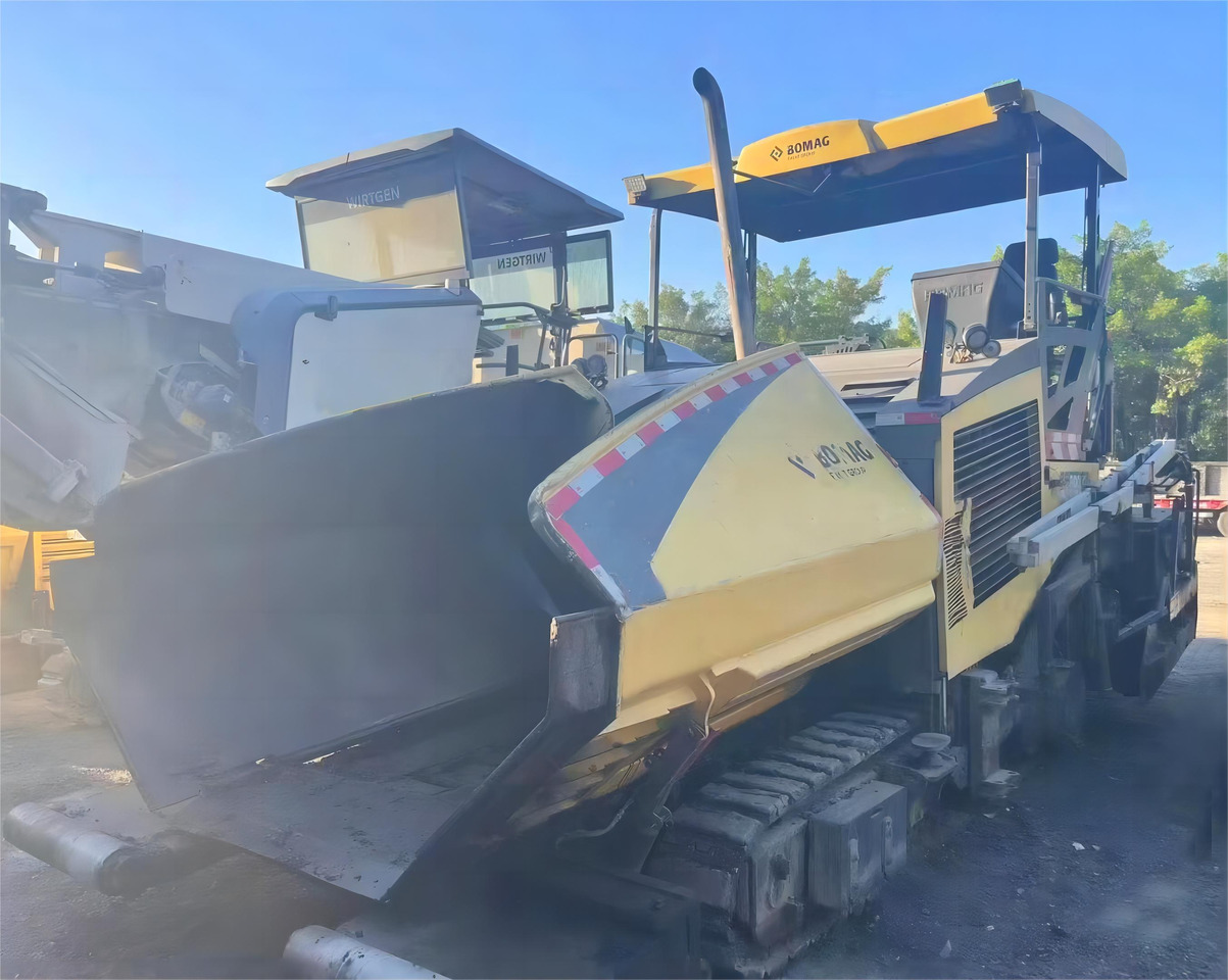 BOMAG BF800C Asphalt Paver Machine Used Asphalt Paver - مدادة الأسفلت: صورة 3 BOMAG BF800C Asphalt Paver Machine Used Asphalt Paver - مدادة الأسفلت: صورة 3