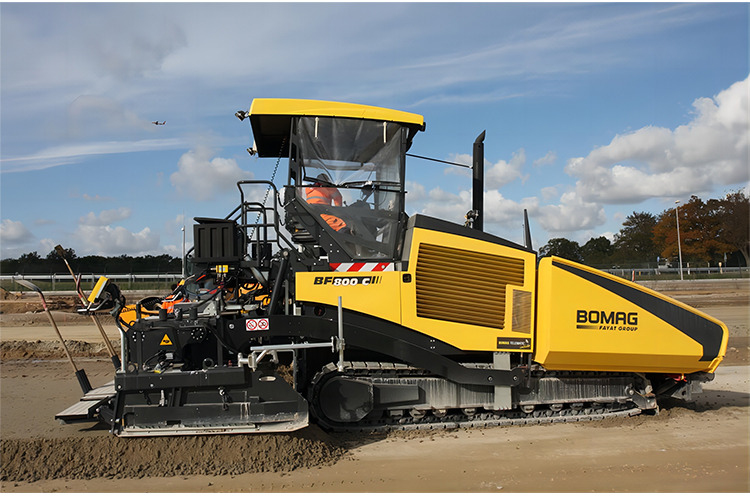 BOMAG BF800C Asphalt Paver Machine Used Asphalt Paver - مدادة الأسفلت: صورة 1 BOMAG BF800C Asphalt Paver Machine Used Asphalt Paver - مدادة الأسفلت: صورة 1