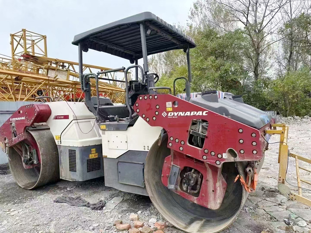 DYNAPAC Used Compactor Vibratory Road Roller CC6200DK Double Drum Road Roller Price - مدحلة اسفلت: صورة 2 DYNAPAC Used Compactor Vibratory Road Roller CC6200DK Double Drum Road Roller Price - مدحلة اسفلت: صورة 2