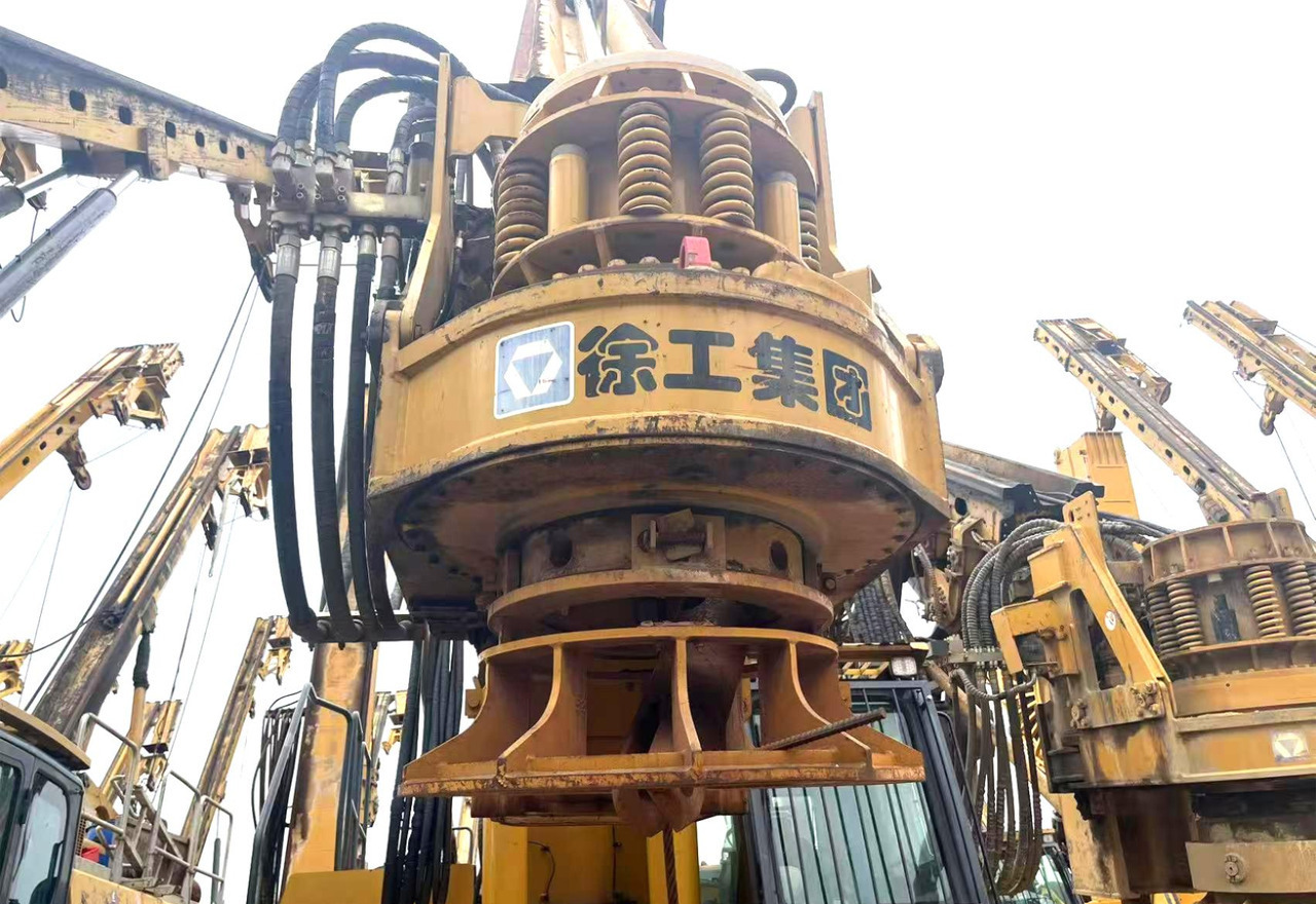 XCMG 2022 official used rotary drilling rig XR220D 67M price - برج الحفر: صورة 2 XCMG 2022 official used rotary drilling rig XR220D 67M price - برج الحفر: صورة 2