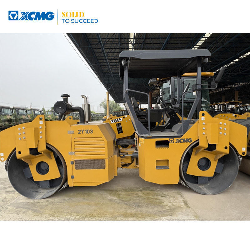 XCMG 8 ton 2Y103 double drum used vibratory road roller compactor 2022 - مدحلة اسفلت: صورة 1 XCMG 8 ton 2Y103 double drum used vibratory road roller compactor 2022 - مدحلة اسفلت: صورة 1