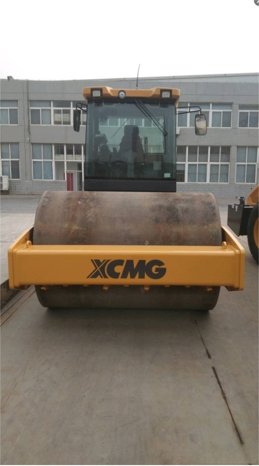 XCMG CV123 used 12ton single drum vibratory compactor price - مدحلة اسفلت: صورة 2 XCMG CV123 used 12ton single drum vibratory compactor price - مدحلة اسفلت: صورة 2
